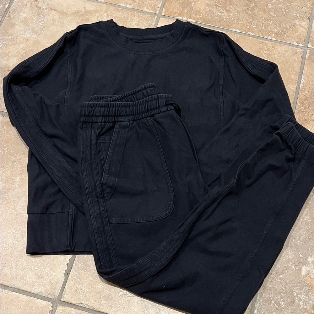 Athleta Farallon sweatshirt and Jogger set